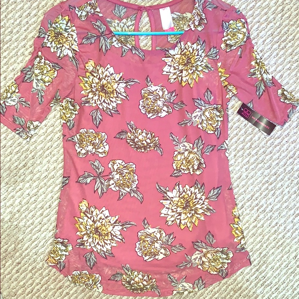 2 for 1 Sheer blouse & spaghetti strap shirt SMALL